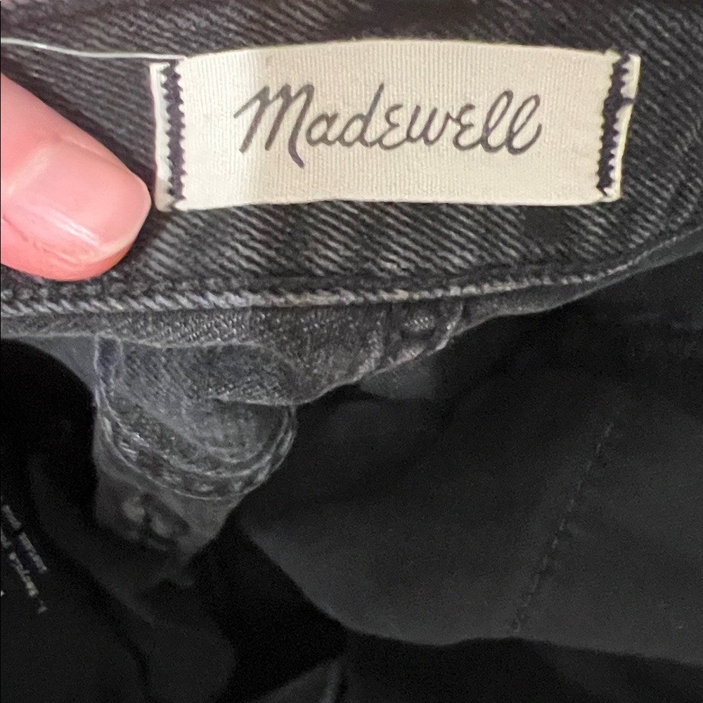 Madewell size 26 Black Denim Mini Skirt with Frayed Hem - Picture 6 of 6